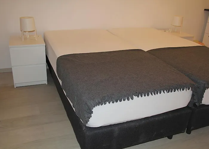 Hauptbahnhof Apartman Bécs